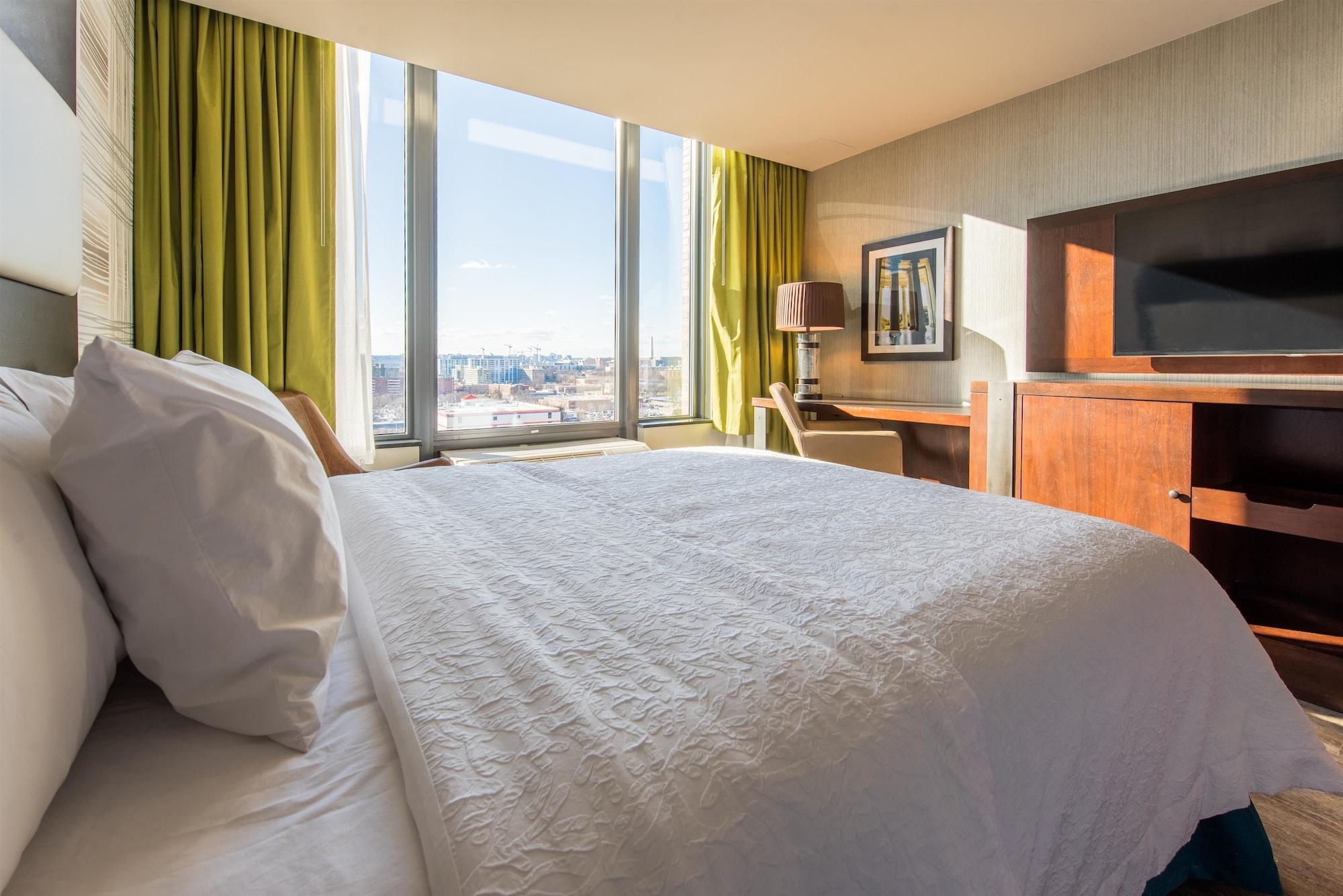 Hampton & Washington, D.c. - Navy Yard 3* Washington